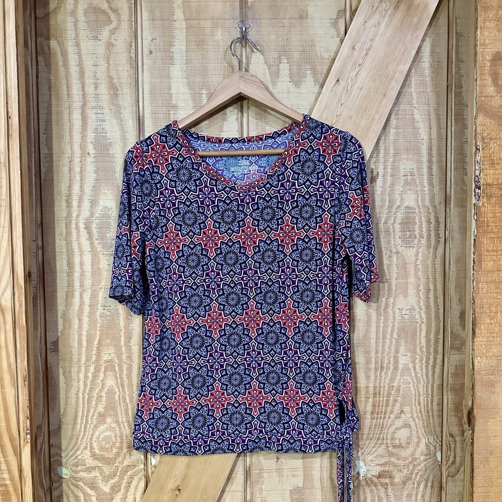 EAST 5TH V-neck Half Sleeve Blouse